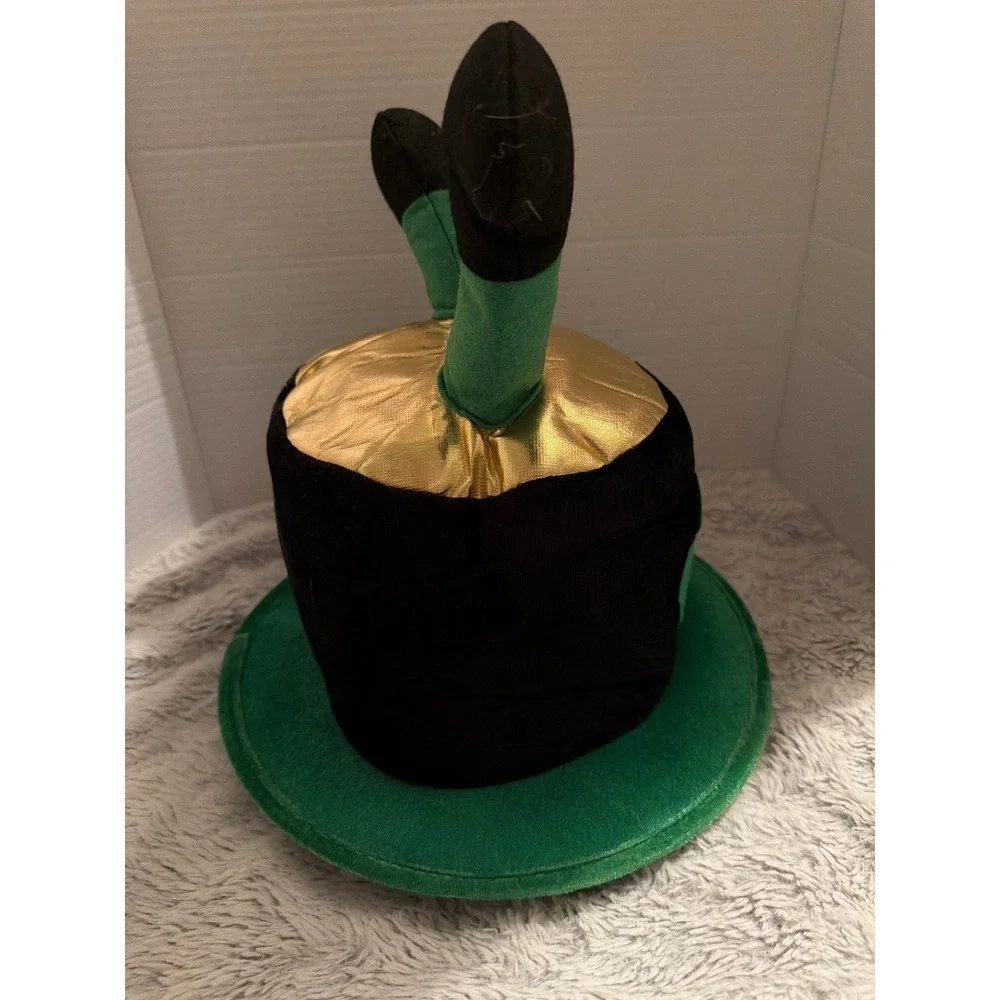 Hans GO! St Patricks Day Leprechaun Legs Top Hat Green Black Gold HTP182442
